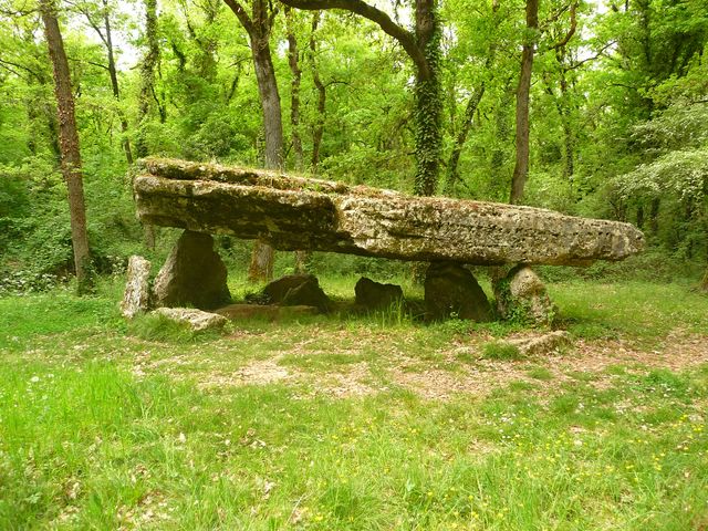 Dolmen Pierre-Pèse